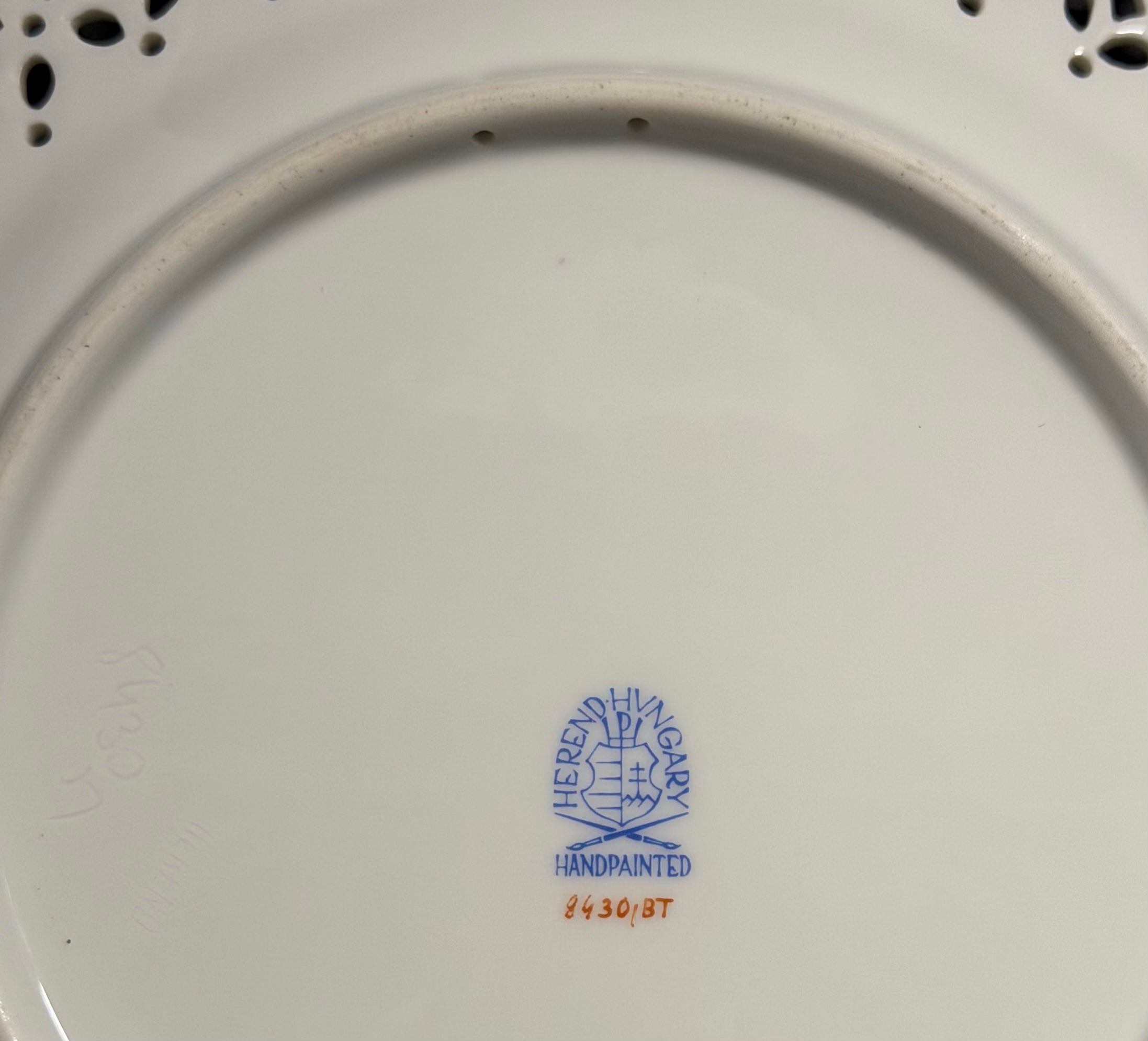 Herend Hungary Porcelain Floral Bouquet Wall Decoration Plate image 2