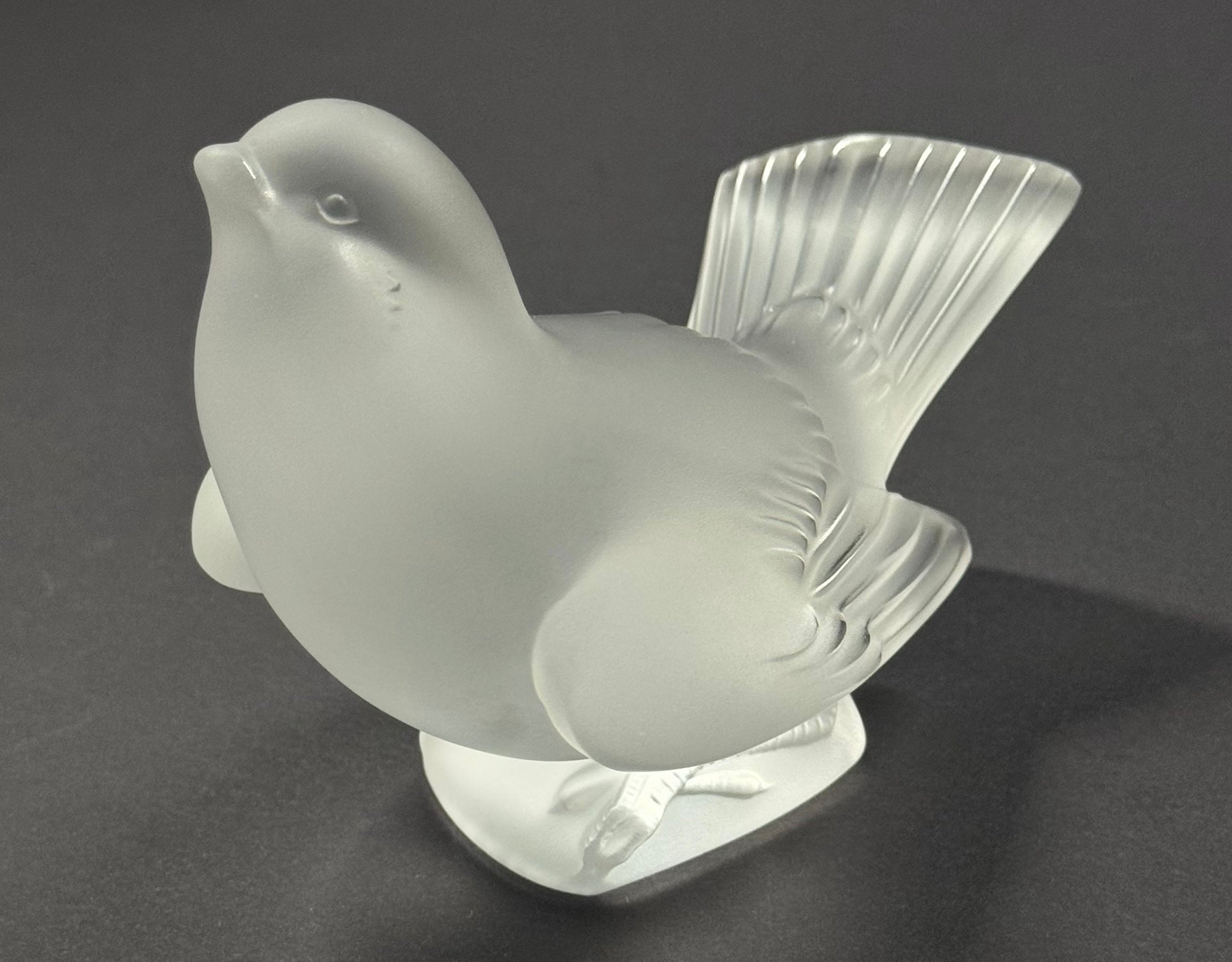 Vintage Lalique France Frosted Sparrow Bird Figurine image 0