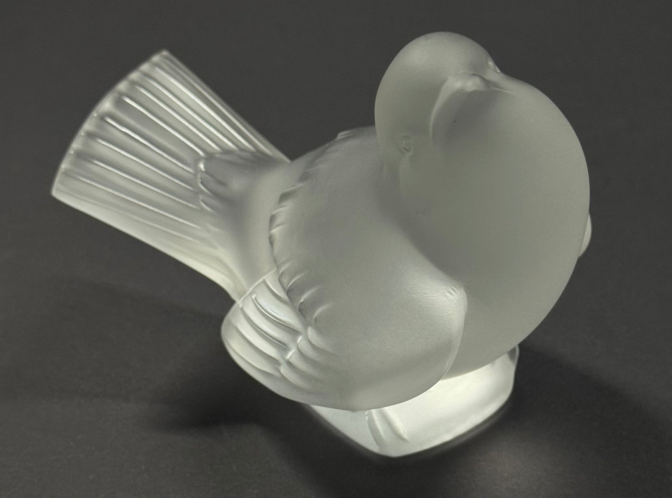 Vintage Lalique France Frosted Sparrow Bird Figurine image 1