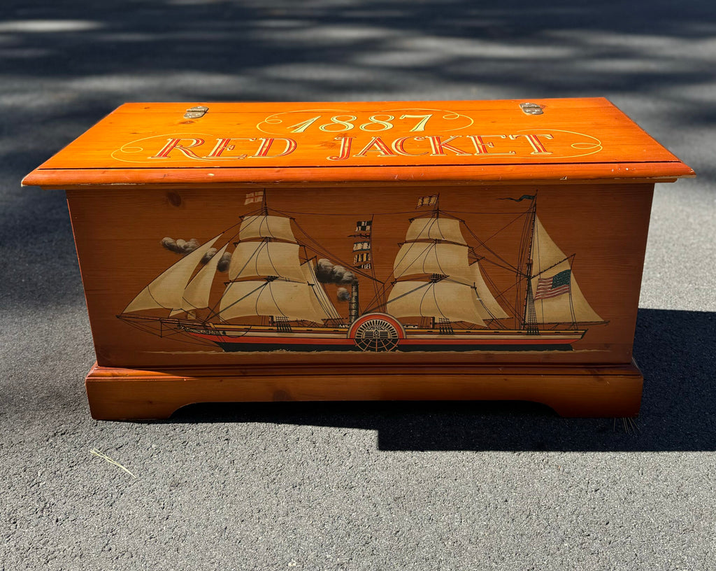 Arte Nuova Forma Nautical Wood Chest image 0