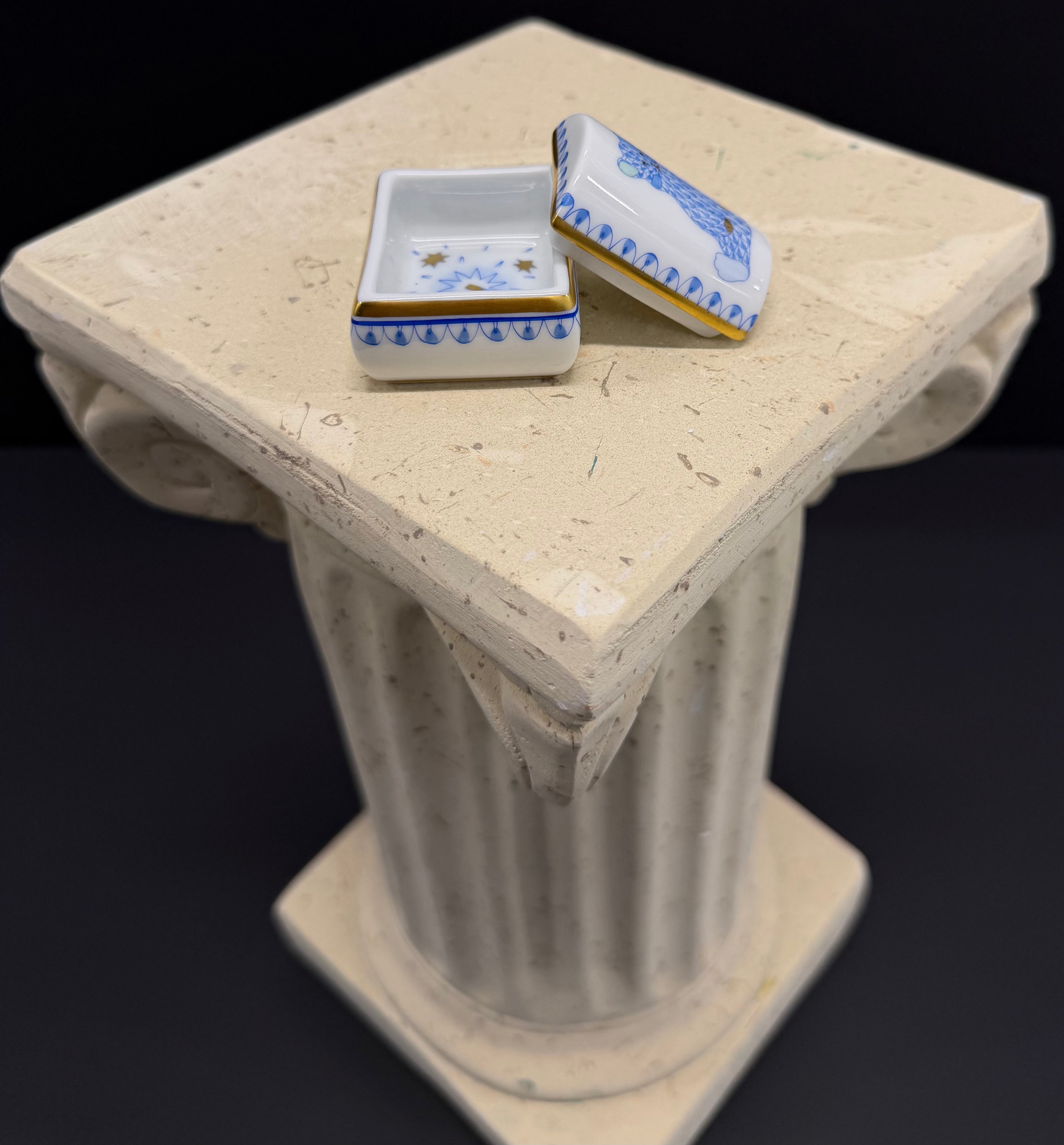 Herend Blue Fishnet Bear Tooth Fairy Trinket Box
