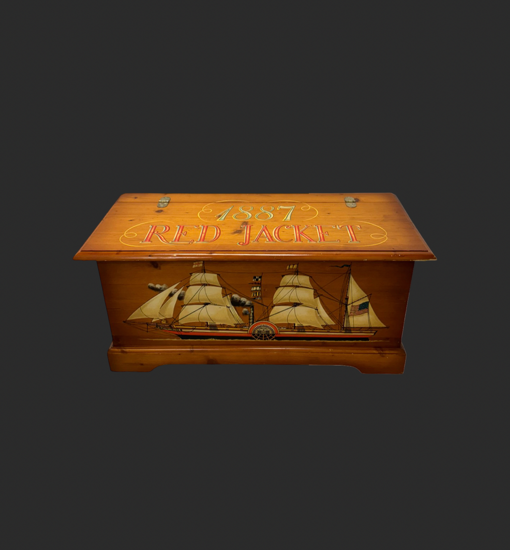 Arte Nuova Forma Nautical Wood Chest